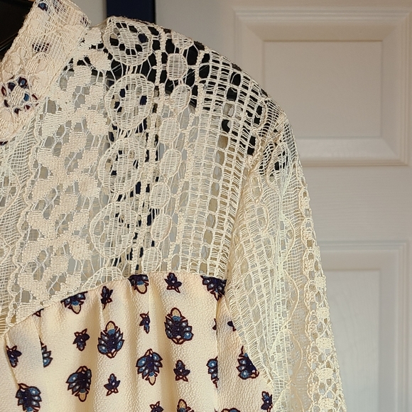 ENTRO🌼 bishop sleeves & Tassels floral boho dress - Picture 7 of 11